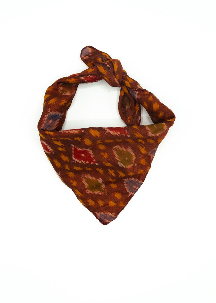 Dindi Bandana, Rust